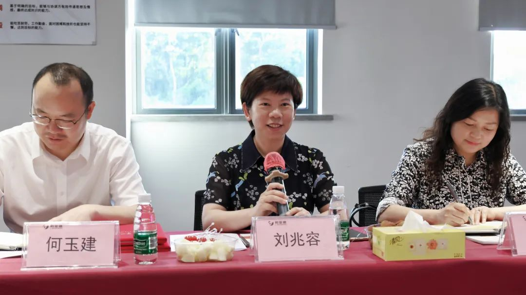 amjs澳金沙门与成都市郫都区达成战略合作 推动成都影视城建设